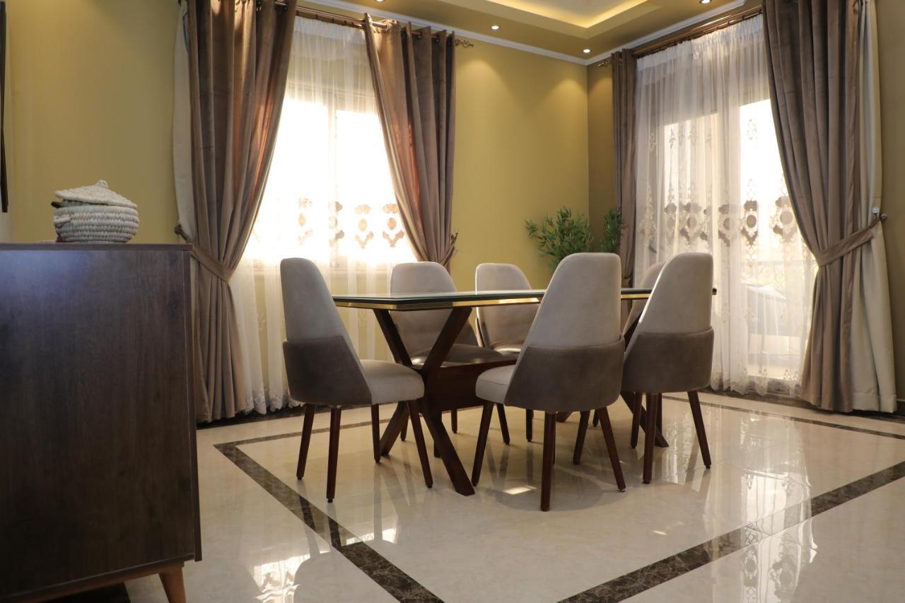 Apartment Luxurious - New